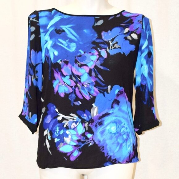 Like new ADRIANNA PAPELL flower design blouse - Picture 1 of 2